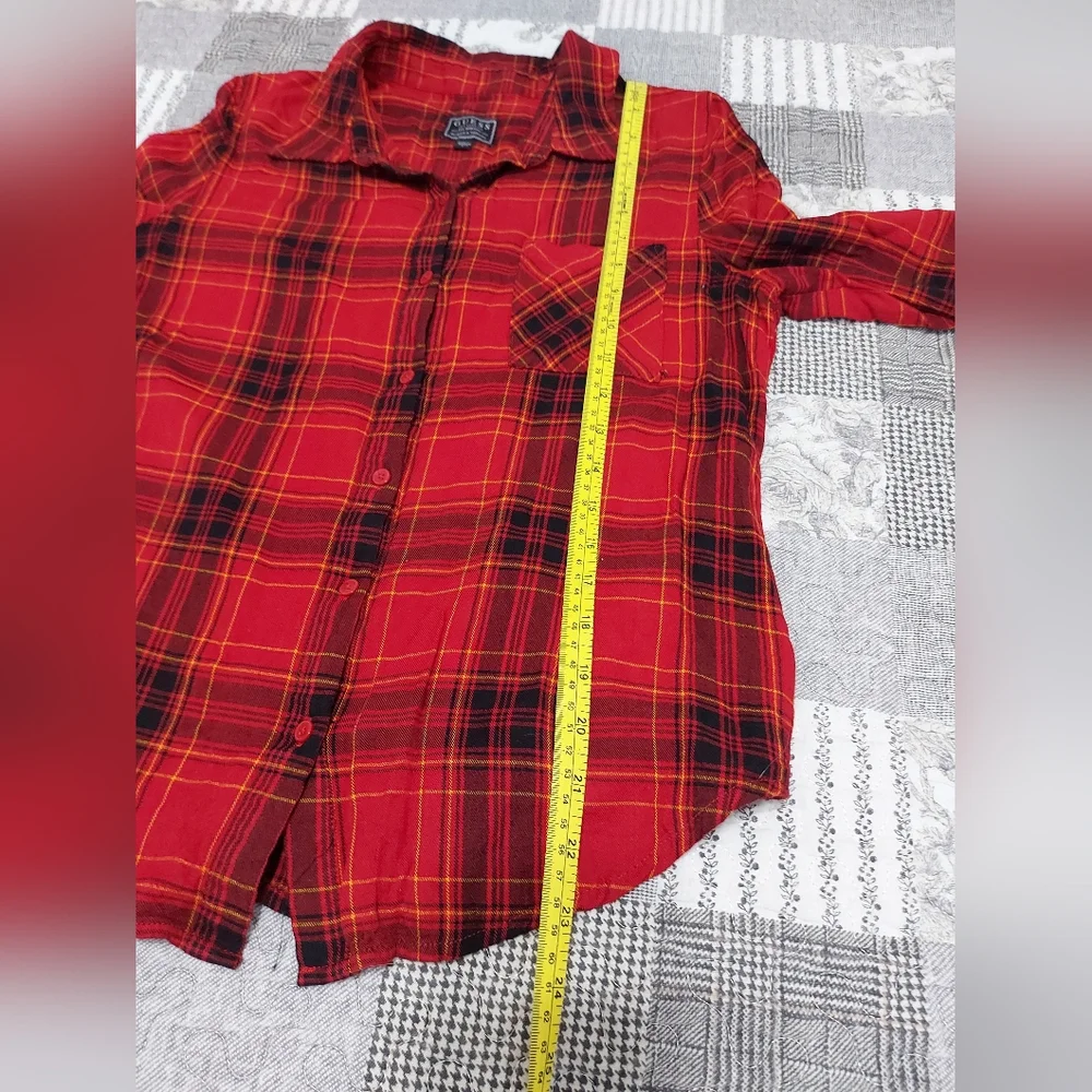 Guess jeans and shirt - Picture 5 of 15